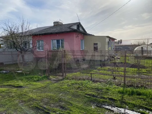 Дом в Самарская область, Ставропольский район, Нижнее Санчелеево .